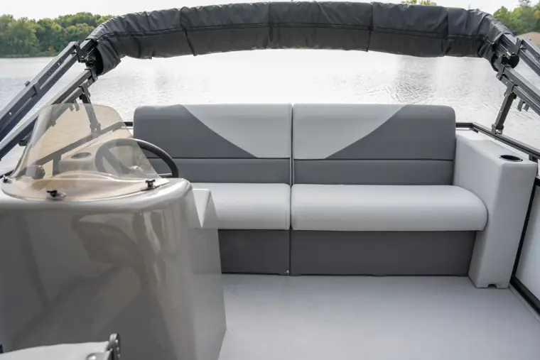 Rear bench and helm on the Leisure Quest