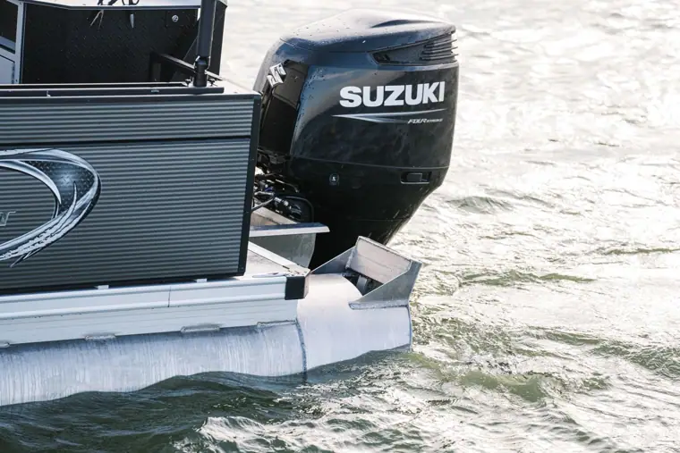 Kicker motor bracket beside the main outboard